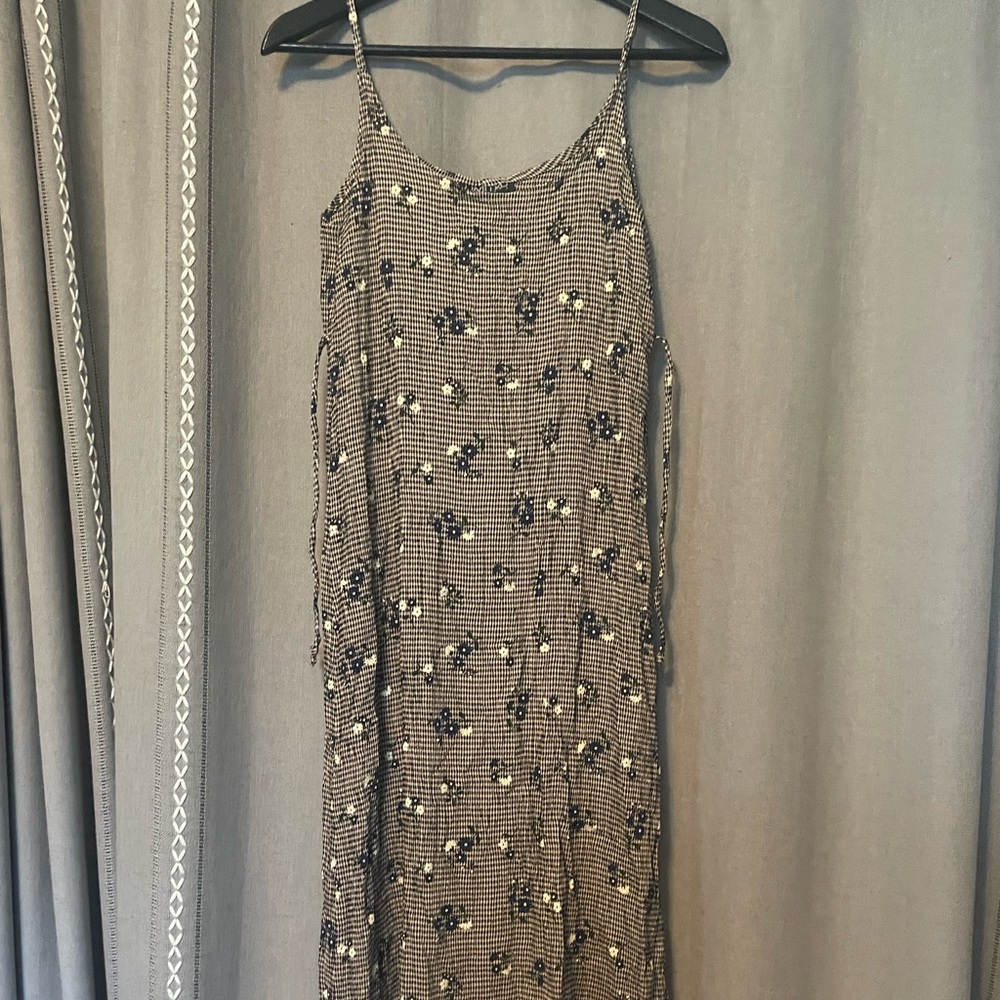 Vintage 2000s limited midi tie back dress